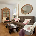 Lodgingmalaga Plaza De La Constitucion Hotel Màlaga