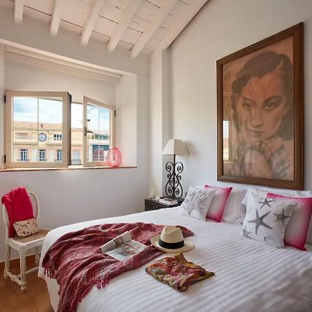 Lodgingmalaga Plaza De La Constitucion Hotel Malaga