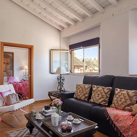 Lodgingmalaga Plaza De La Constitucion 4*