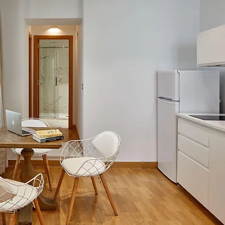 Hotel Lodgingmalaga Plaza De La Constitucion 4*