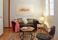 Lodgingmalaga Plaza De La Constitucion Apartment Malaga