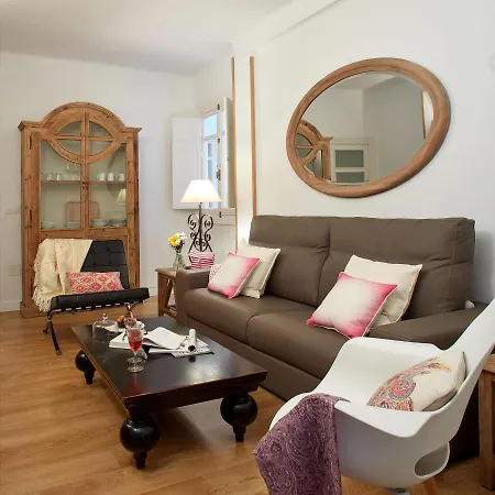 Lodgingmalaga Plaza De La Constitucion Apartment Malaga
