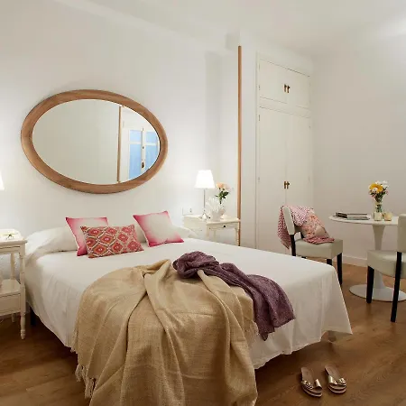 Lodgingmalaga Plaza De La Constitucion Hotel 4*