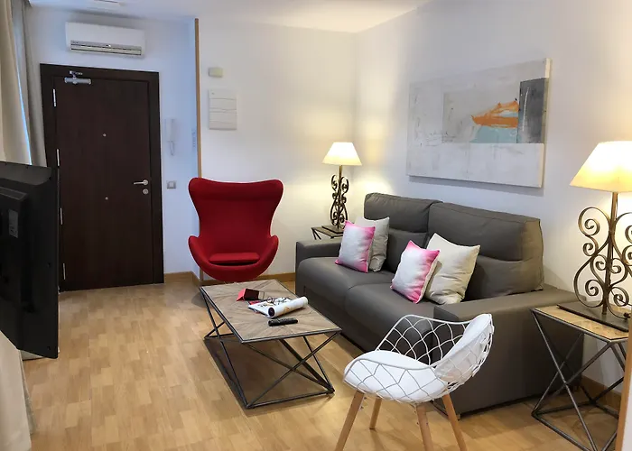 فندق Lodgingmalaga Plaza De La Constitucion 4*